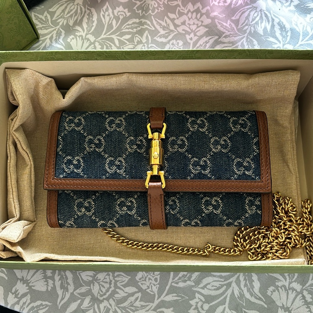 Gucci Jackie 1961 Wallet on Chain / Crossbody Bag